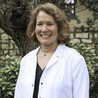Martha E Schmitz